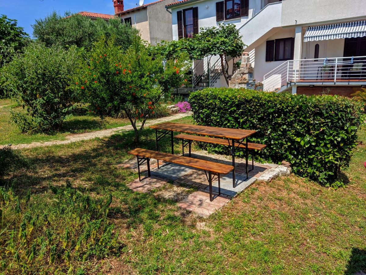 Apartment Rosa 1 *